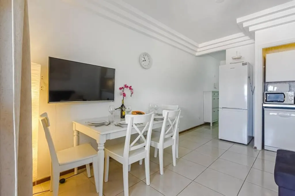 Ocean View Apartment In Orlando By Altamarhomes Costa Adeje